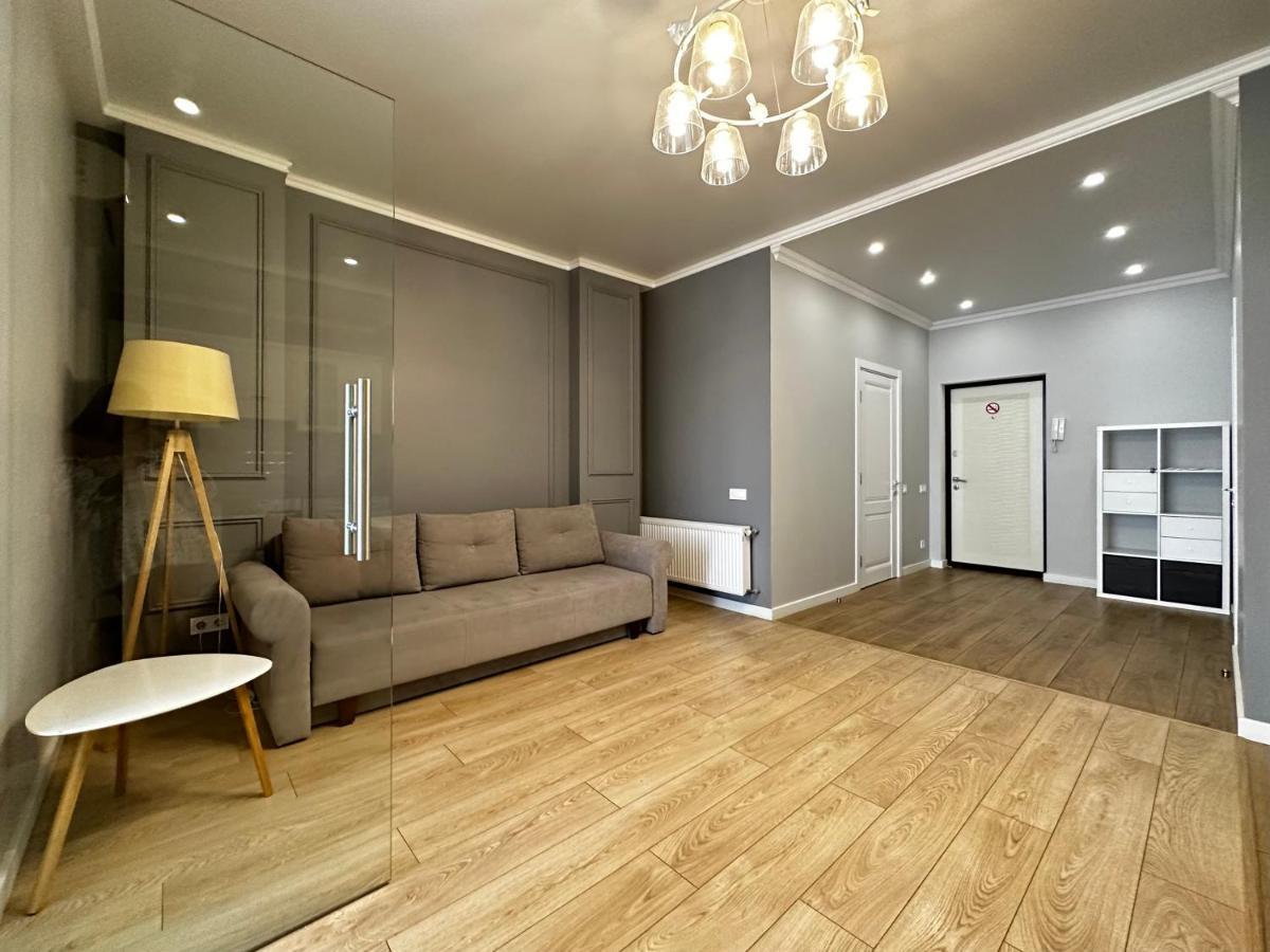 Gagarin Plaza Stylish Apartment Odessa Exterior foto