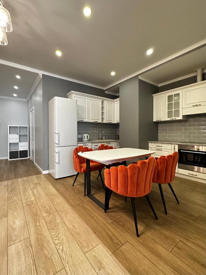 Gagarin Plaza Stylish Apartment Odessa Exterior foto