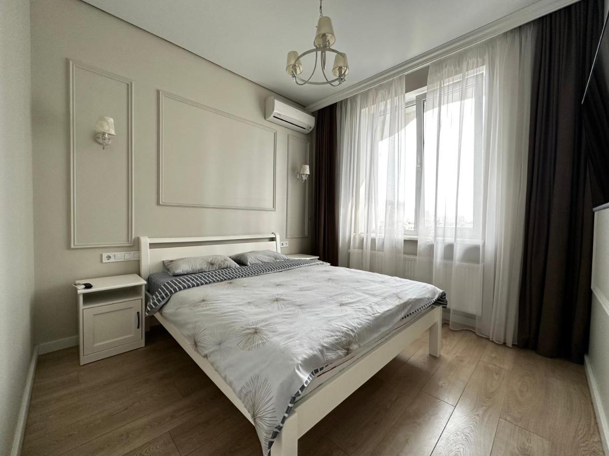 Gagarin Plaza Stylish Apartment Odessa Exterior foto