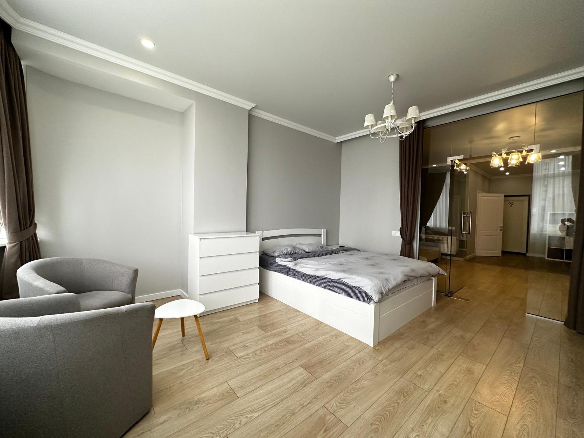 Gagarin Plaza Stylish Apartment Odessa Exterior foto