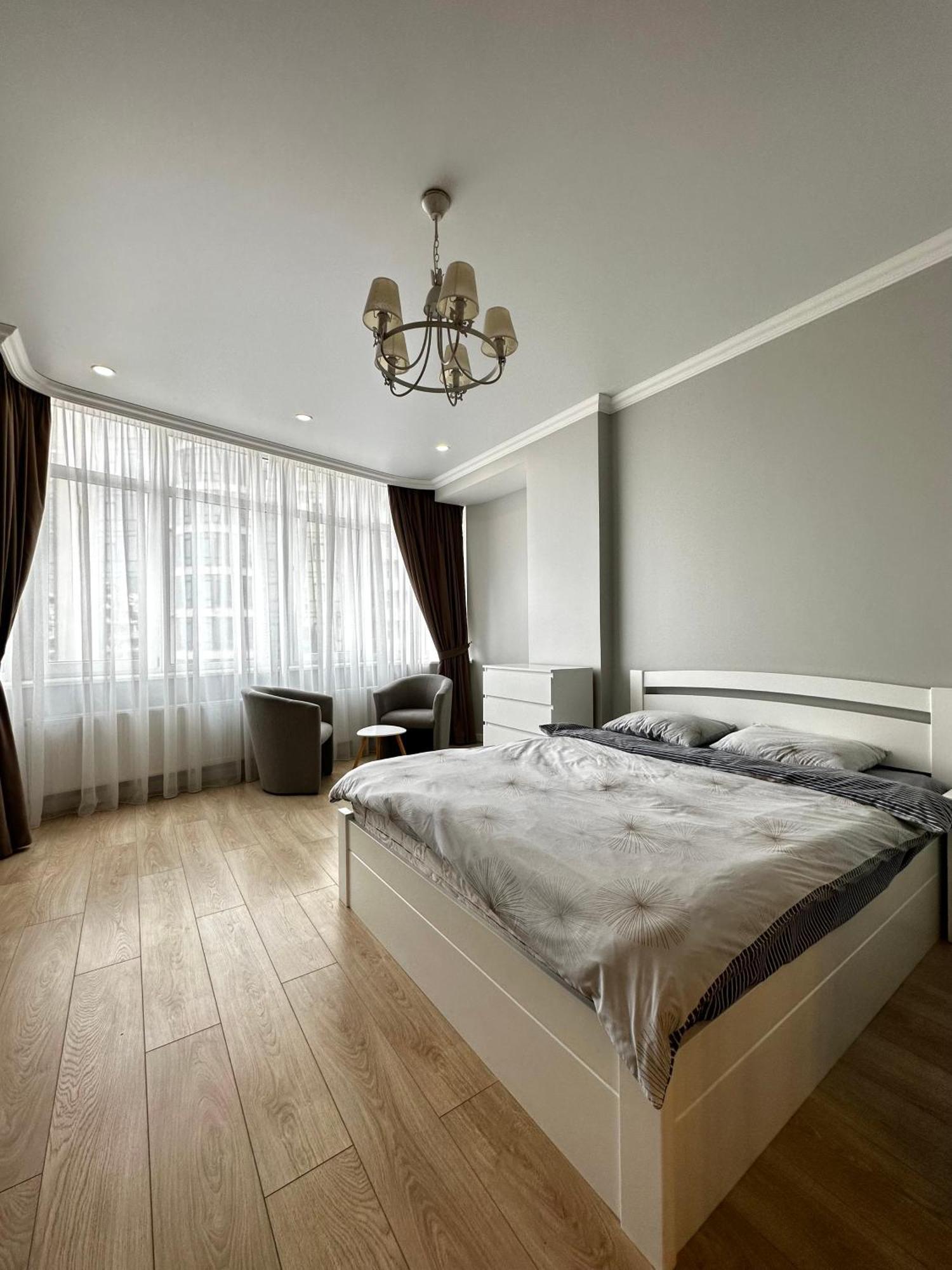 Gagarin Plaza Stylish Apartment Odessa Exterior foto